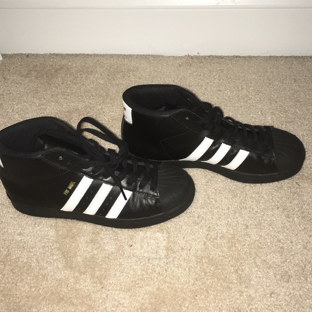 Adidas - Picture 3 of 3